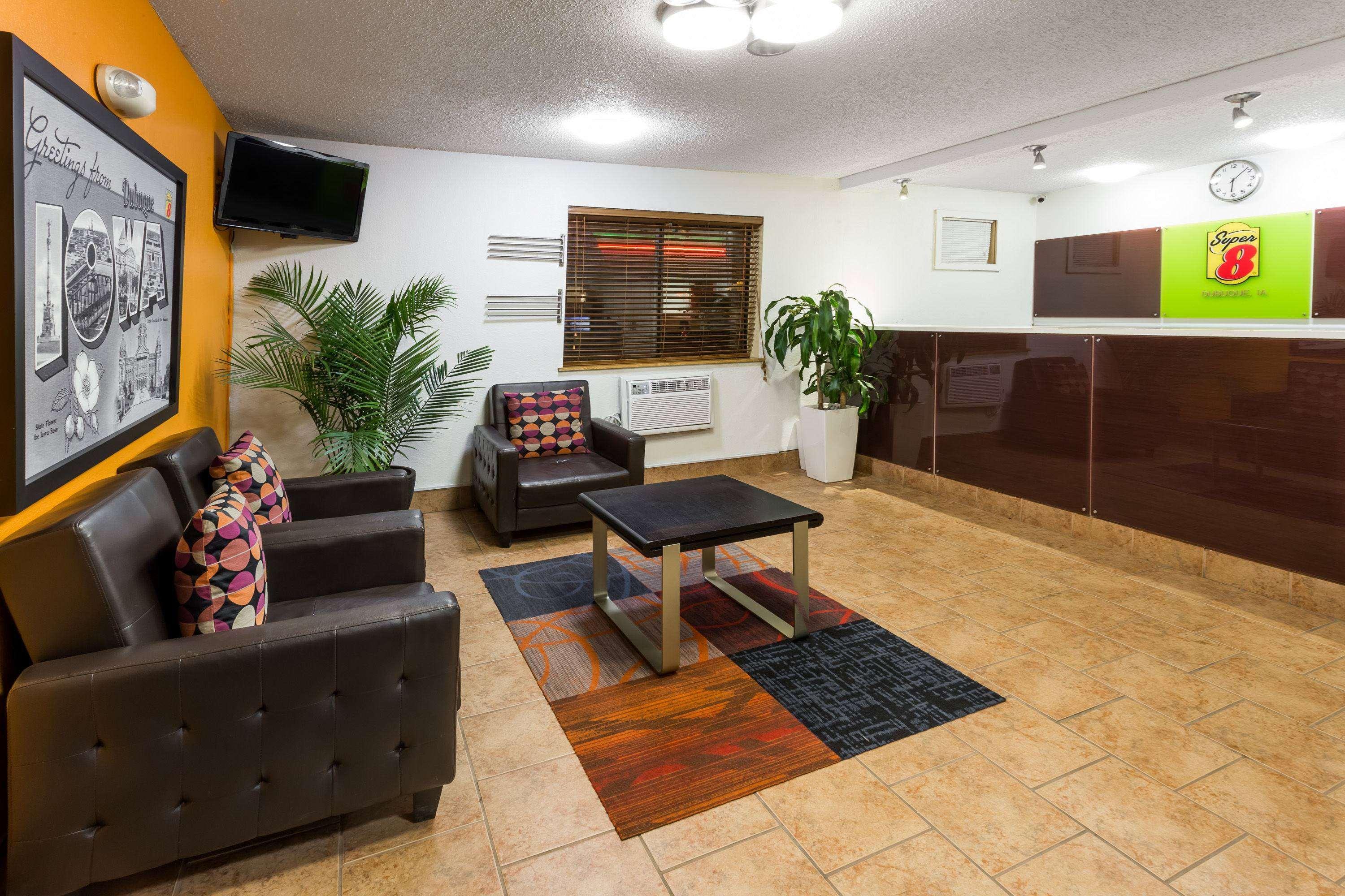 Motel Super 8 By Wyndham Dubuque Zewnętrze zdjęcie
