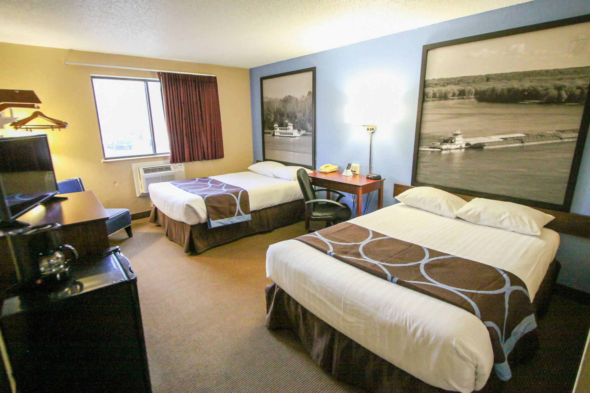 Motel Super 8 By Wyndham Dubuque Zewnętrze zdjęcie